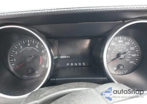 2018 Ford Mustang Ecoboost Premium z USA, uszkodzony, nr VIN 1FATP8UH5J5115498